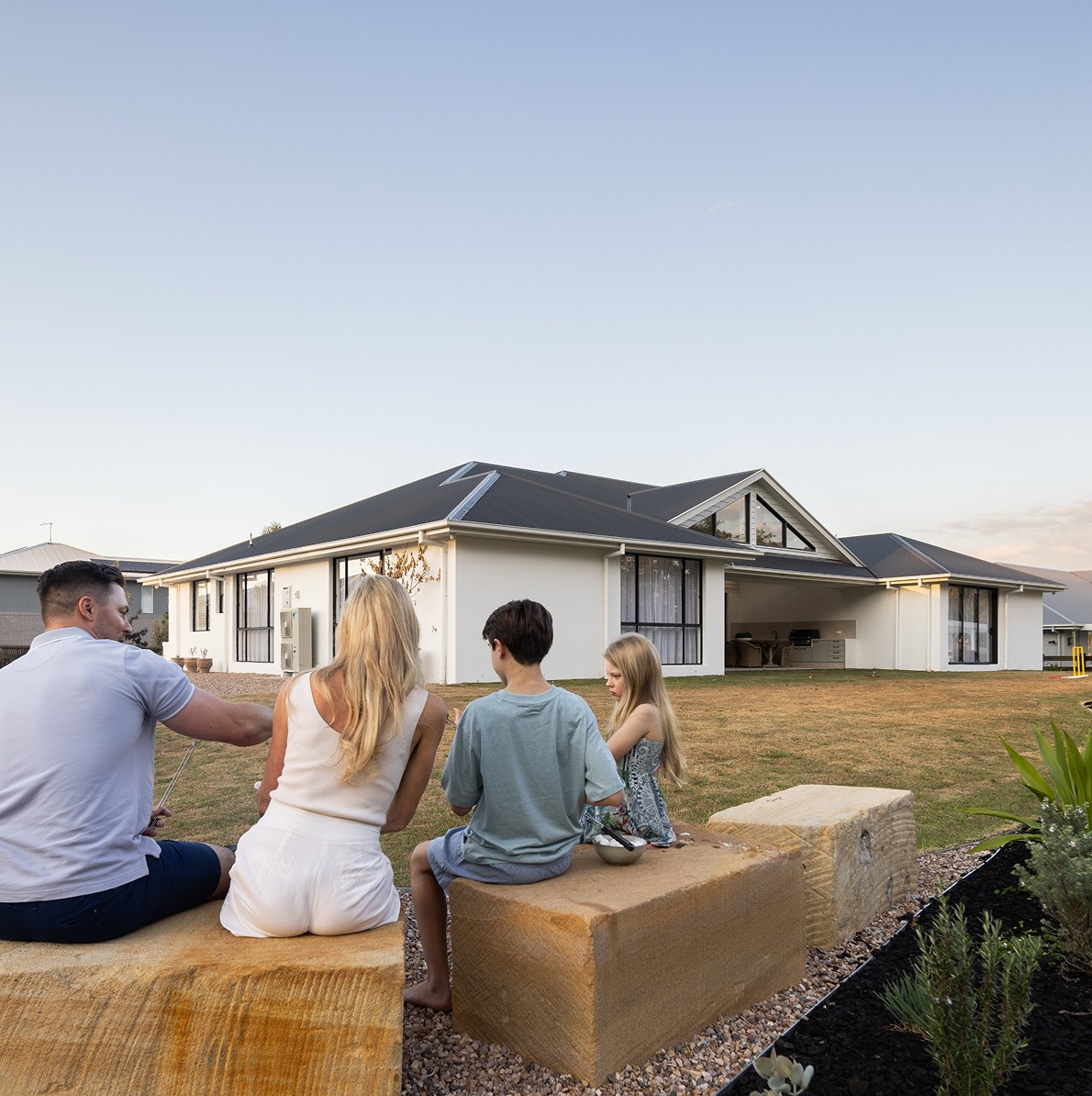 sanctuary-acreage-living-thumb